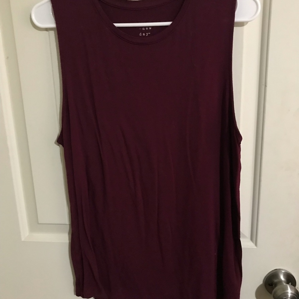 Tank tops - Picture 5 of 8